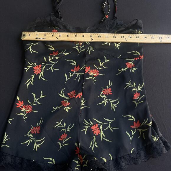 Forever 21 Romper Womens Small Floral Lace Trim Adjustable Straps Pajama - Picture 9 of 10